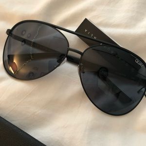 Quay Large Black Smoke Aviator Sunglasses